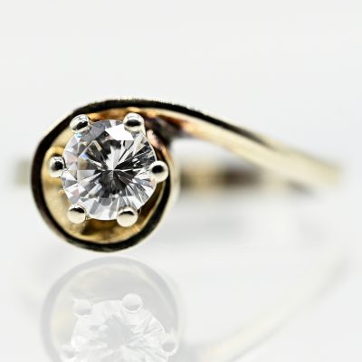 Los Nr. 119 Solitärring mit Brillanten ca. 0,6(7) ct, 80er Jahre