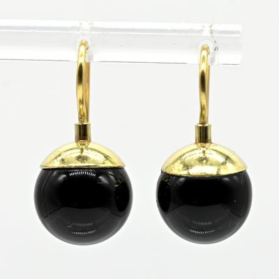 Los Nr. 163 Paar Ohrgehänge mit Onyx-Kugeln, Goldschmiedearbeit NM, 21. Jh.