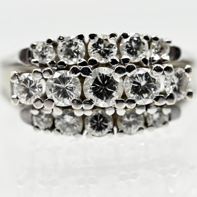 Los Nr. 200 Ring mit 35 Diamanten im Altschliff und Übergangsschliff, zus. ca. 1,5 ct, Art Déco Stil, 20. Jh.