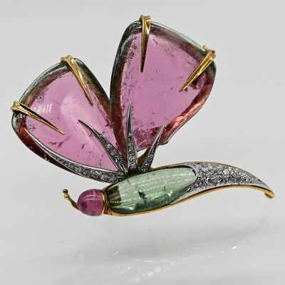 Los Nr. 213 Große Schmetterlingsbrosche mit Wassermelonen-Turmalin und 34 Brillanten, gestempelt Kern 1040, 90er Jahre