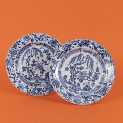 Los Nr. 276 Paar antike Teller, China, 18. Jahrhundert