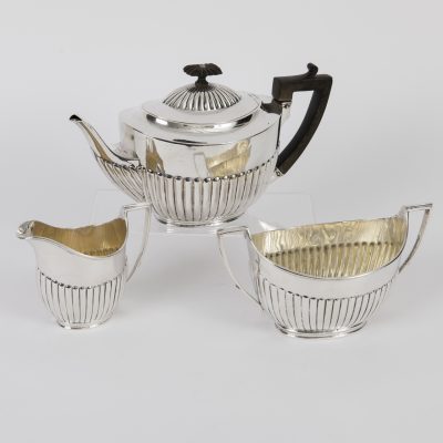 Los Nr. 295 Teeservice im Queen-Anne-Stil, Walter & John Barnard, London, England, 1892