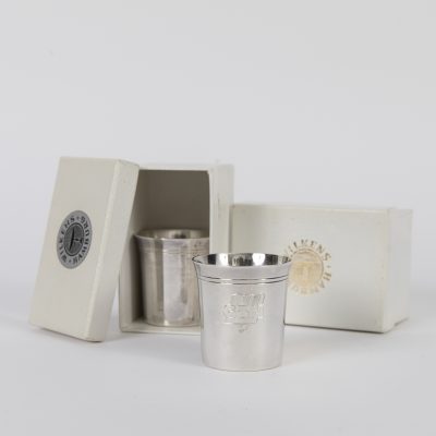 Los Nr. 309 Paar gravierte Silberbecher, Koch & Bergfeld, Bremen, 1990-er Jahre