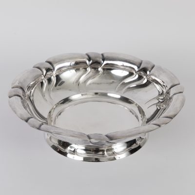 Los Nr. 326 Große silberne Anbietschale, Deutschland, 20. Jahrhundert