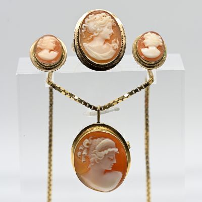 Los Nr. 084 3-tlg. Schmuckset mit Kameen, 20. Jahrhundert