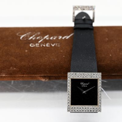 Los Nr. 090 Vintage Armbanduhr mit Onyx, Diamanten besetzte Lünette- und Stiftschließe, zus. ca. 1,5 ct, CHOPARD, Genève, 20. Jh.