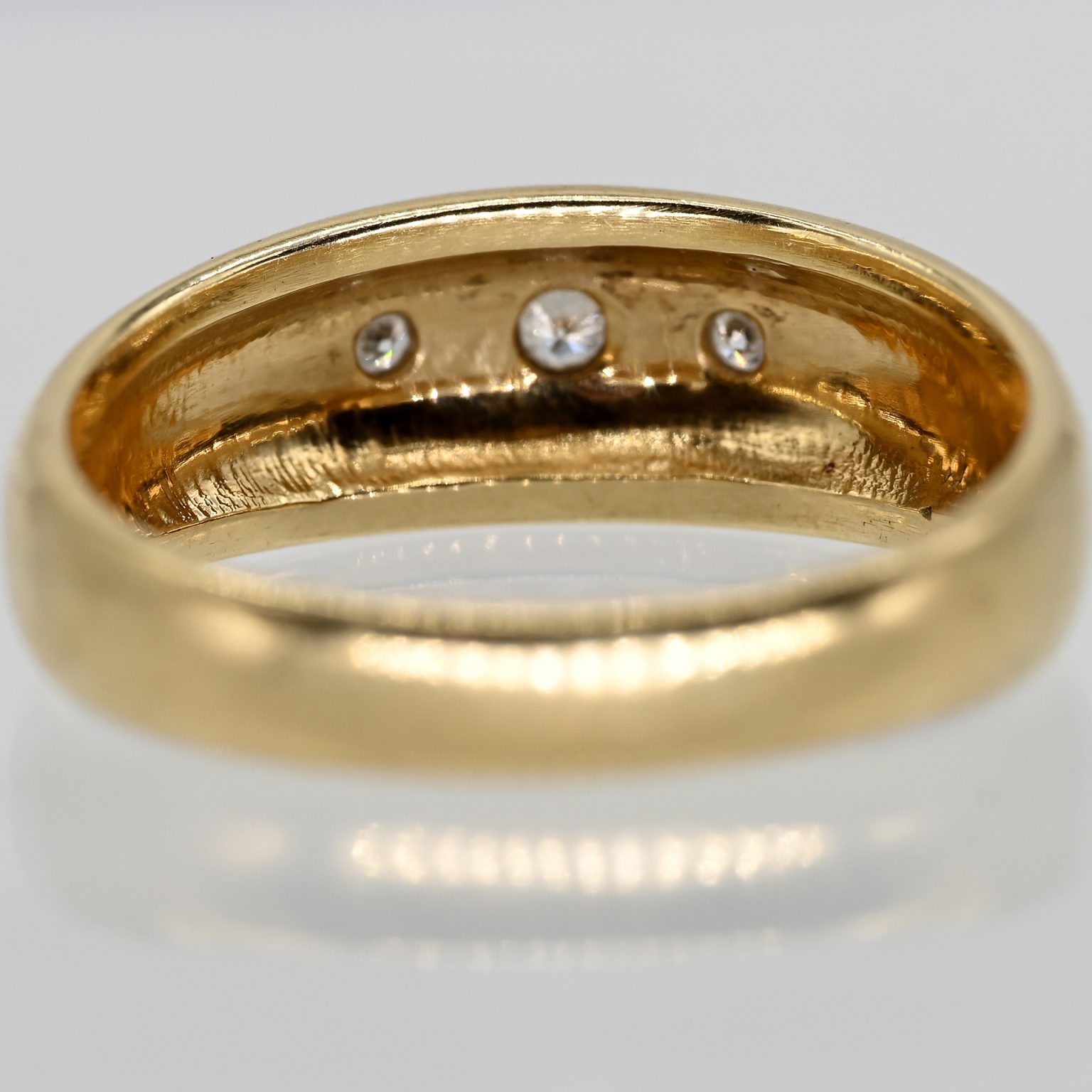 Fotos für Onlinekatalog zur 99. Auktion am  08.03.2026