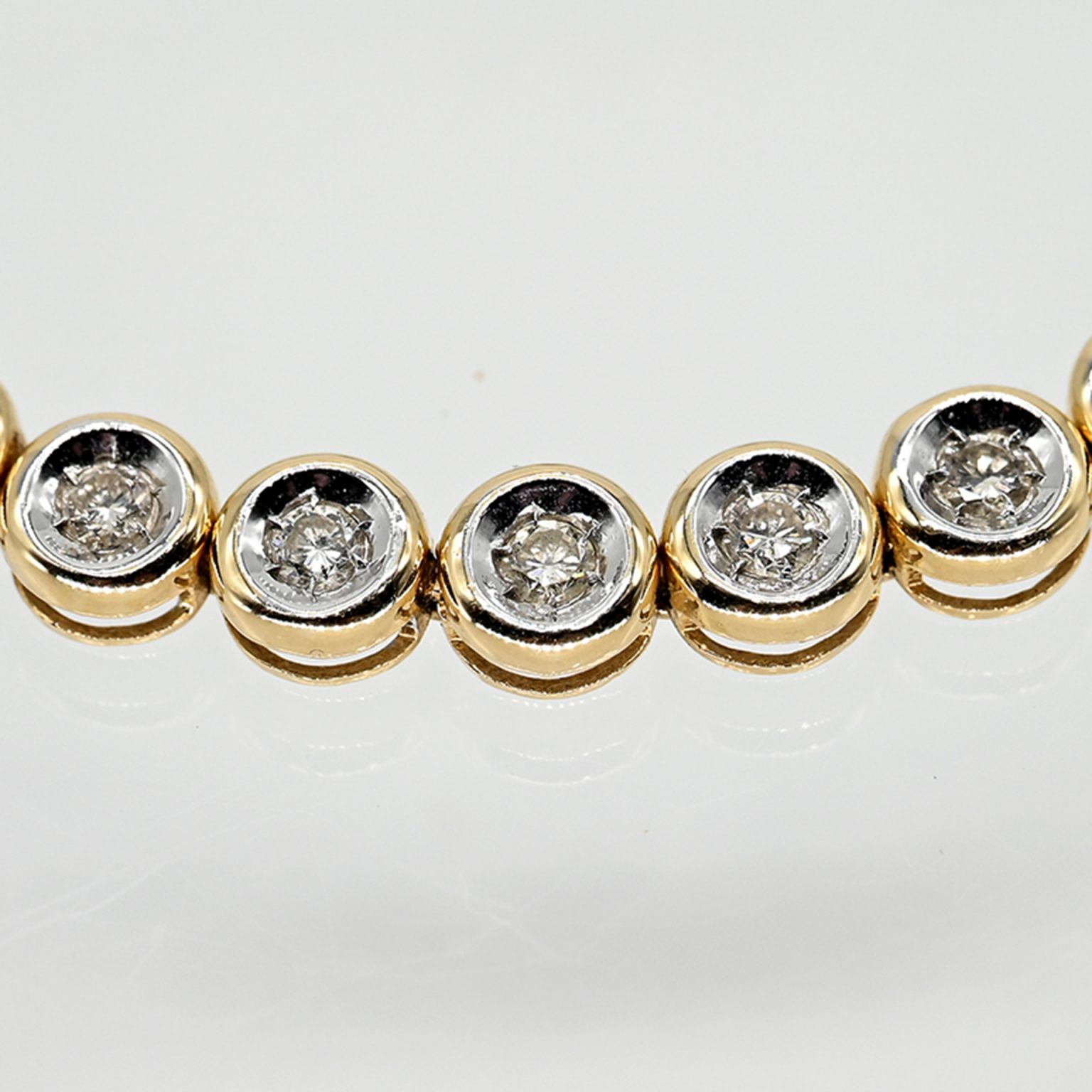 Fotos für Onlinekatalog zur 99. Auktion am 08.03.2026