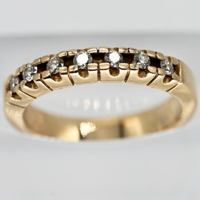 Los Nr. 117 Ring mit 7 Brillanten, zus. ca. 0,2 ct, 70er Jahre