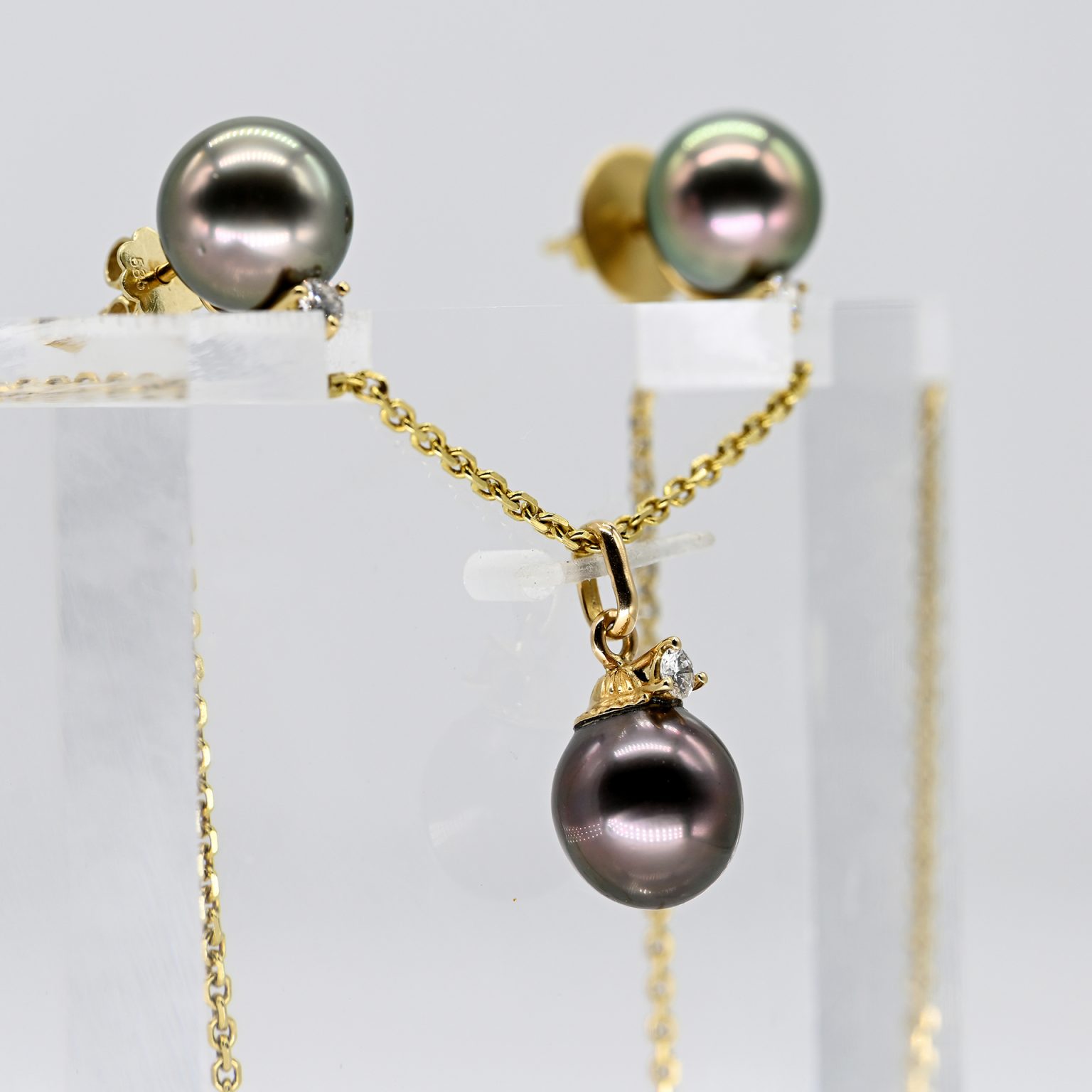 Fotos für Onlinekatalog zur 99. Auktion am 08.03.2026