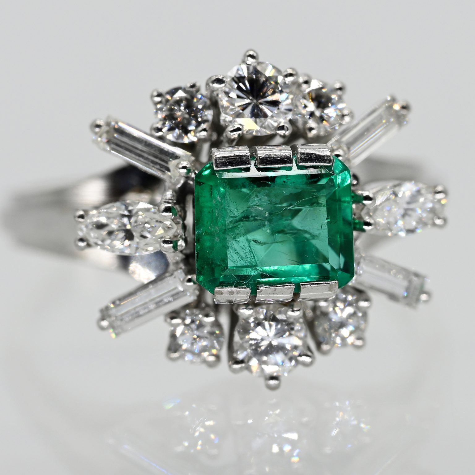 Fotos für Onlinekatalog zur 99. Auktion am  08.03.2026