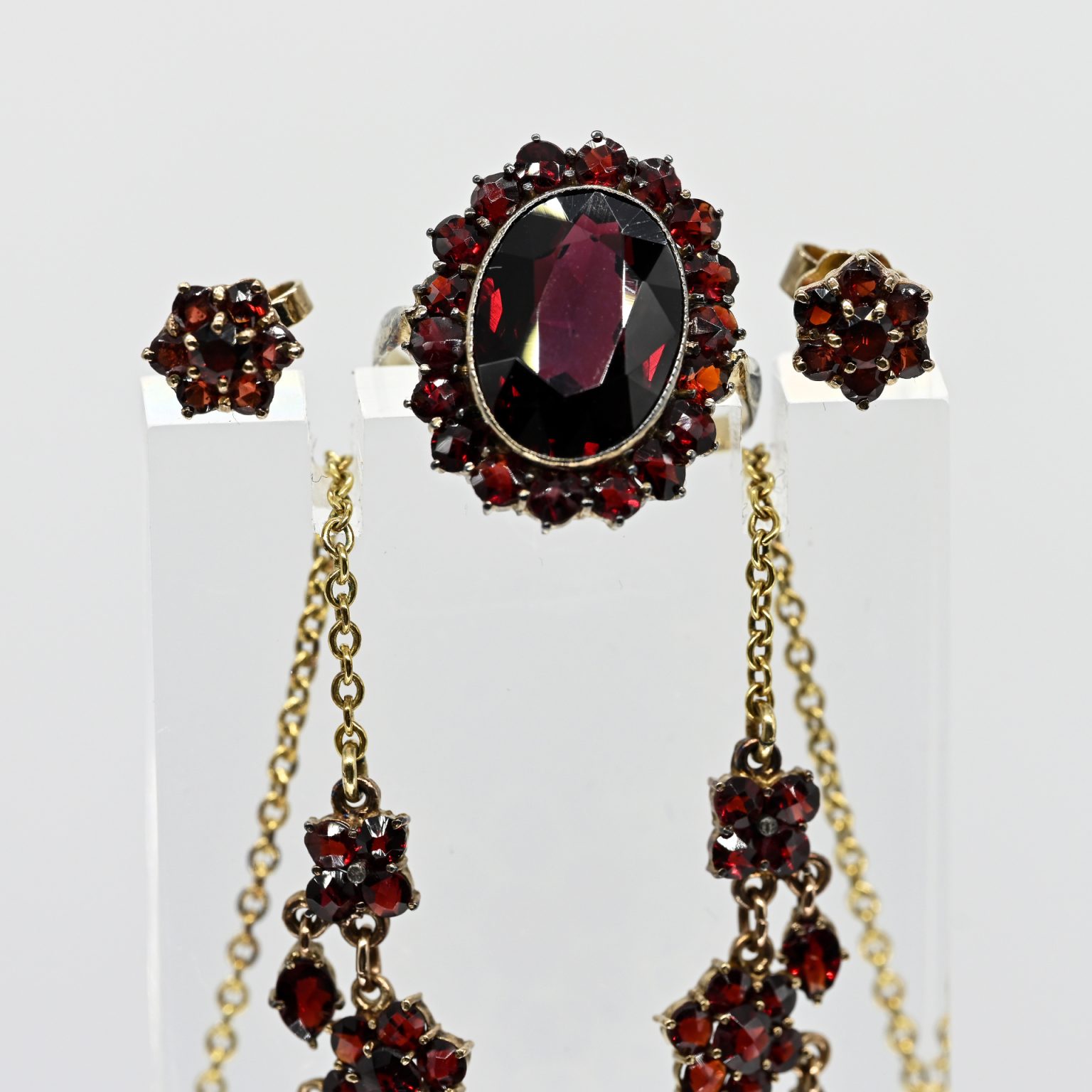 Fotos für Onlinekatalog zur 99. Auktion am 08.03.2026