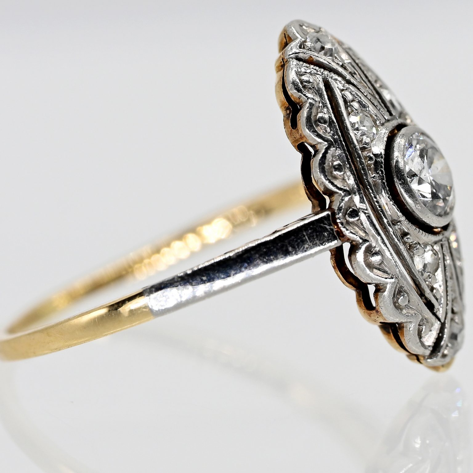 Fotos für Onlinekatalog zur 99. Auktion am  08.03.2026