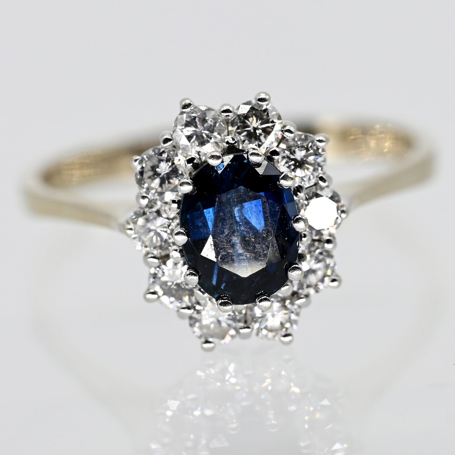 Fotos für Onlinekatalog zur 99. Auktion am  08.03.2026