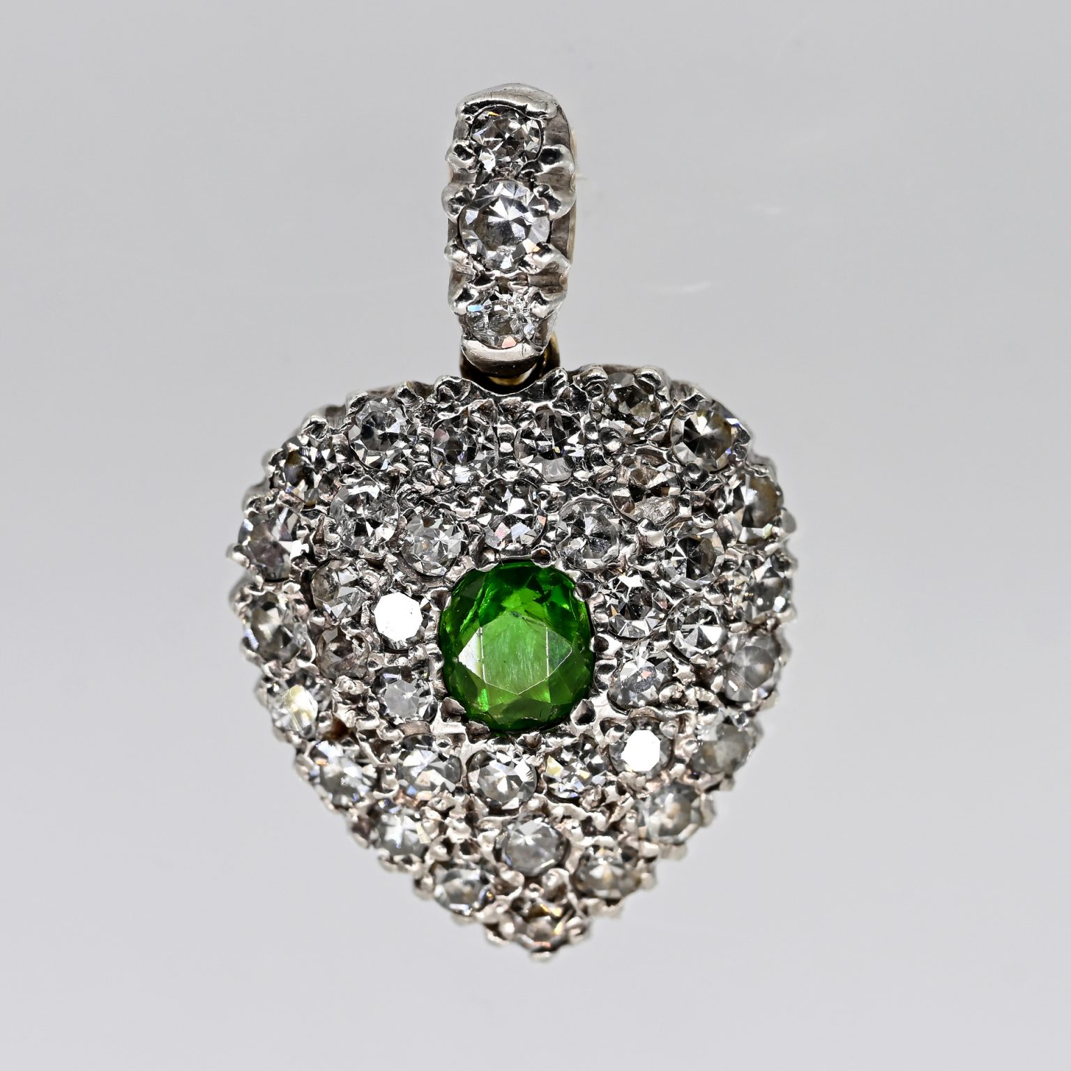 Fotos für Onlinekatalog zur 99. Auktion am 08.03.2026