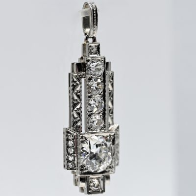 Los Nr. 167 Anhänger im Art Déco Stil mit 17 Altschliff-Diamanten, zus. ca. 1,5 ct, 20. Jh.