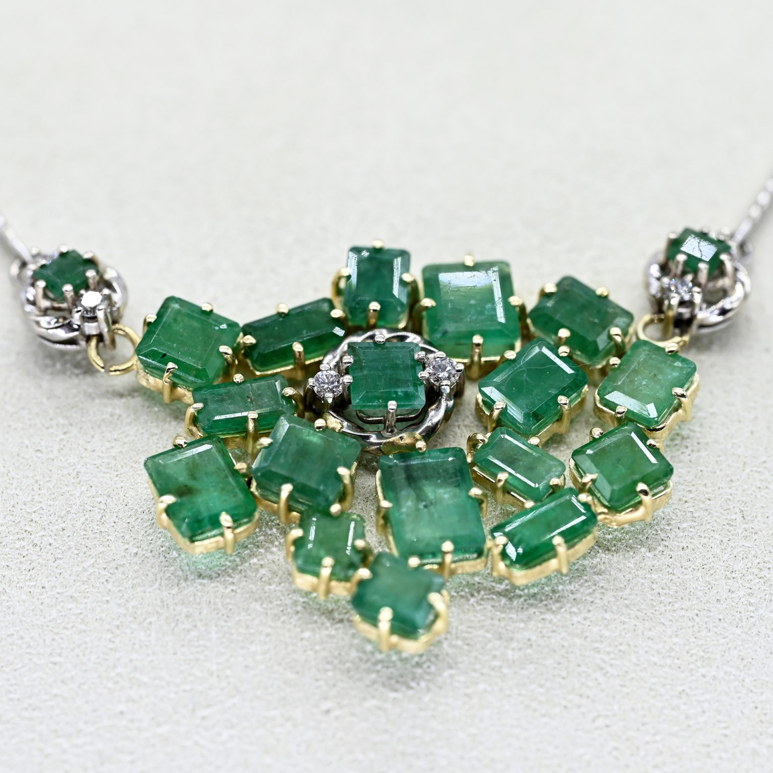 Fotos für Onlinekatalog zur 99. Auktion am 08.03.2026