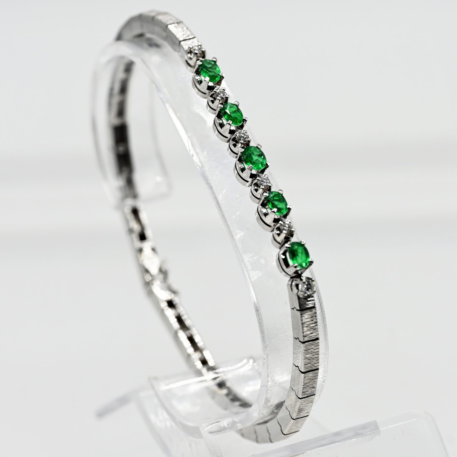 Fotos für Onlinekatalog zur 99. Auktion am 08.03.2026