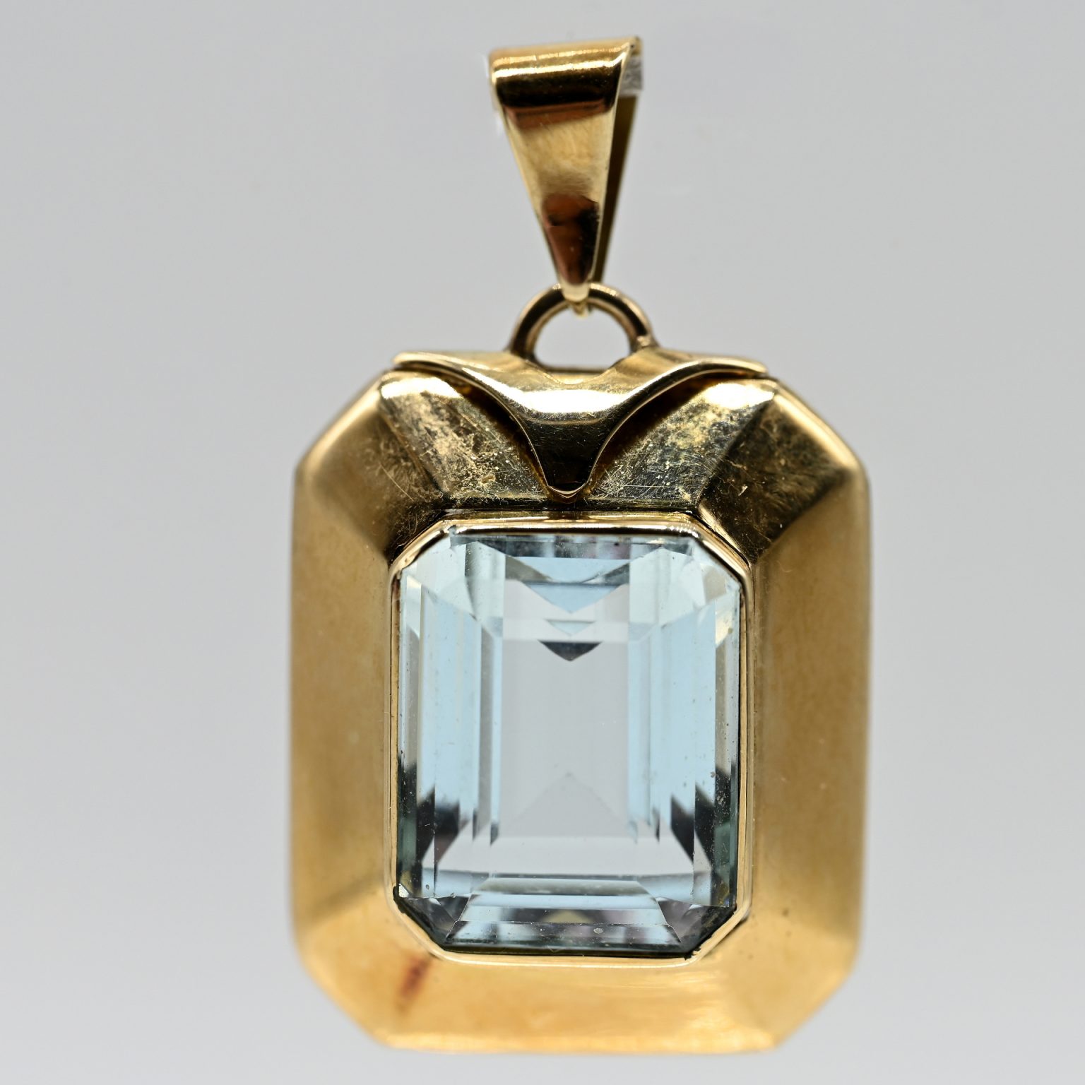 Fotos für Onlinekatalog zur 99. Auktion am 08.03.2026