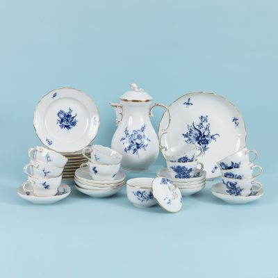Los Nr. 199 Kaffeeservice für 10 Personen, Dekor „Blaue Blume“, Meissen, 20. Jh.