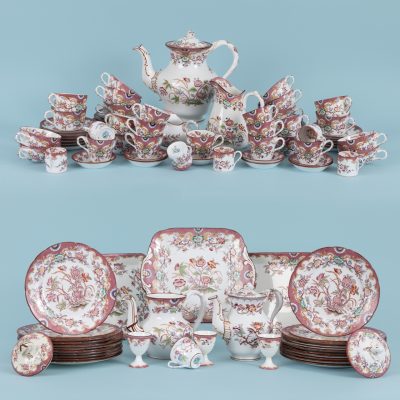 Los Nr. 212 Großes Geschirrkonvolut mit feinem Dekor, Sarreguemines, Frankreich, 1. Hälfte 20. Jahrhundert