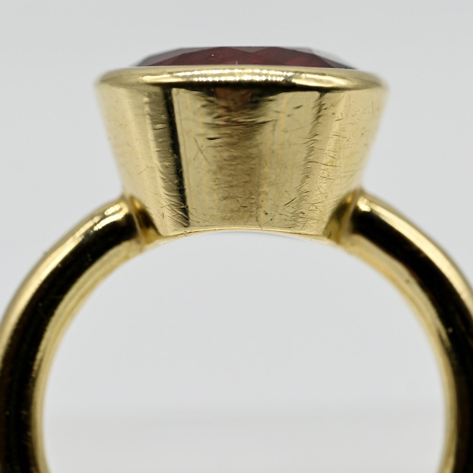 Fotos für Onlinekatalog zur 99. Auktion am  08.03.2026