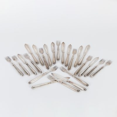 Los Nr. 223 Fischbesteck für 12 Personen mit Perlranddekor, WMF, Geislingen an der Steige, um 1900