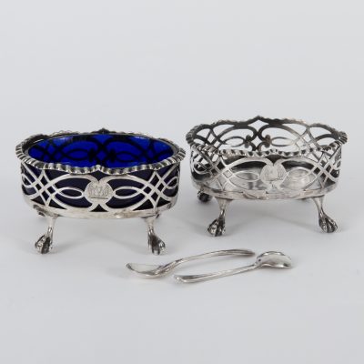 Los Nr. 234 Paar antike Gewürzschälchen, vermutlich London, England, 2. Hälfte 19. Jh.