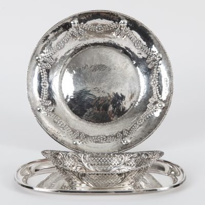 Los Nr. 251 Drei verschiedene Silberschalen, u. a. London, England, 20. Jh.