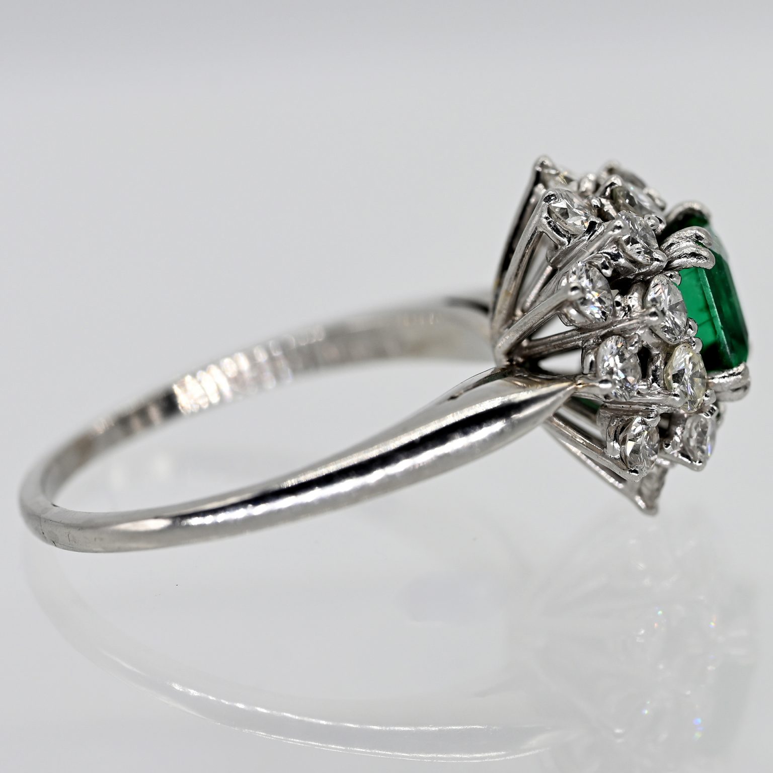 Fotos für Onlinekatalog zur 99. Auktion am  08.03.2026