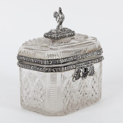 Los Nr. 276 Zuckerdose aus Kristallglas mit silberner Hahnbekrönung, Frankreich, 19. Jh.