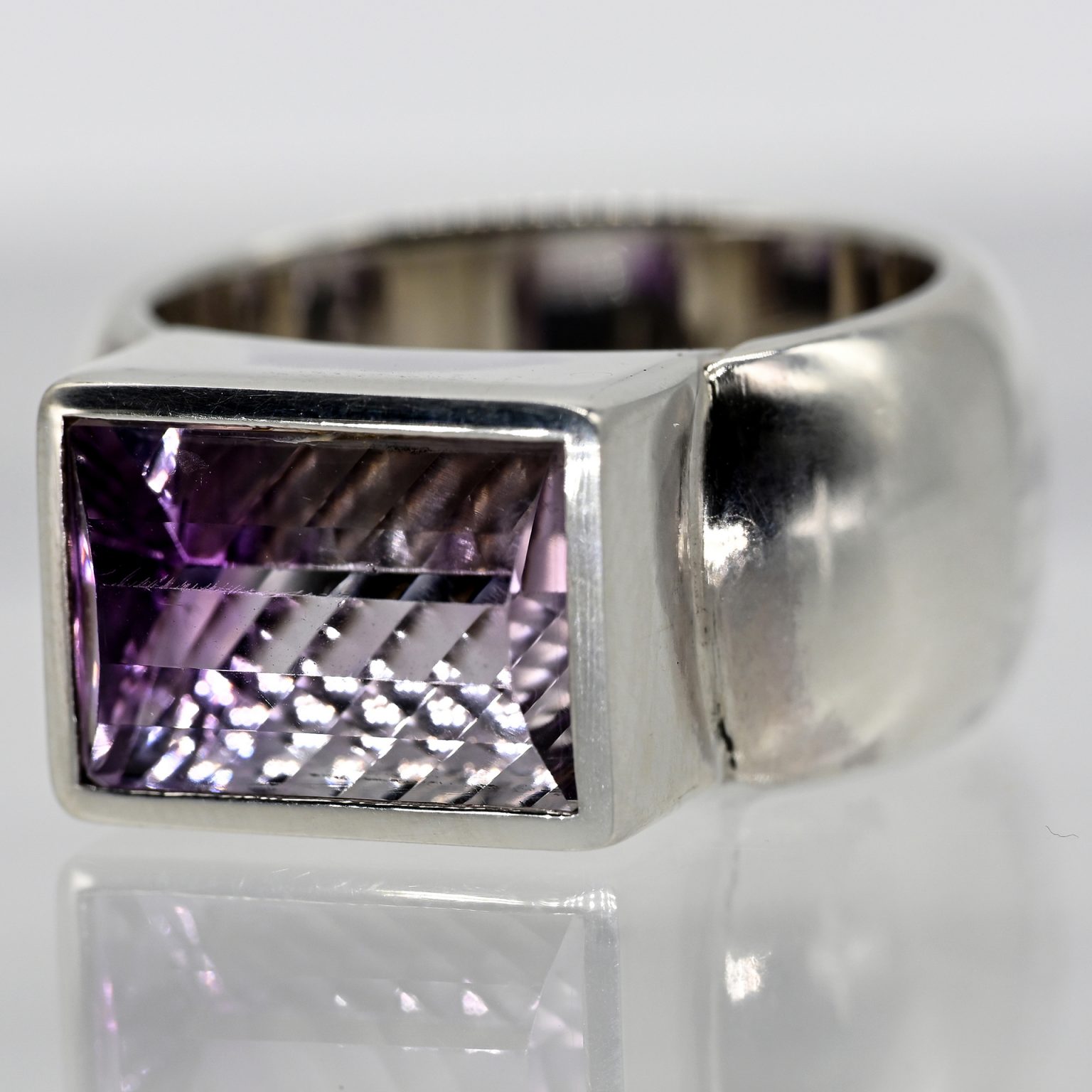 Fotos für Onlinekatalog zur 99. Auktion am 08.03.2026