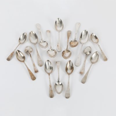 Los Nr. 284 16-teiliges Konvolut Menü- und Dessertlöffel, Deutschland, um 1900