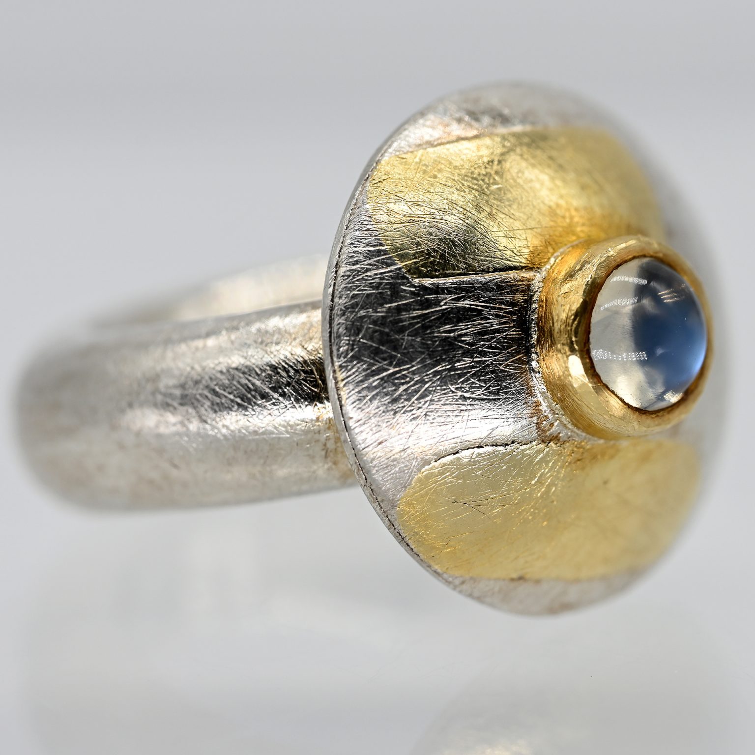 Fotos für Onlinekatalog zur 99. Auktion am 08.03.2026