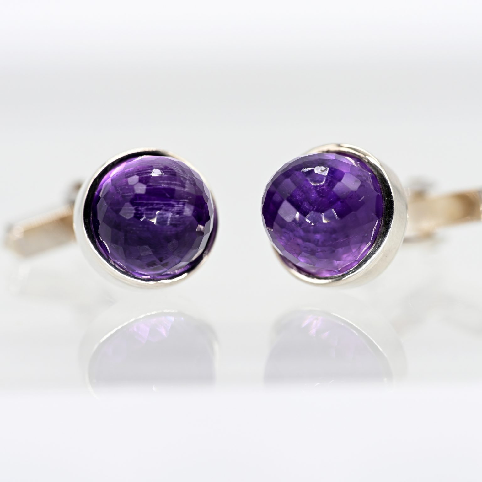 Fotos für Onlinekatalog zur 99. Auktion am 08.03.2026