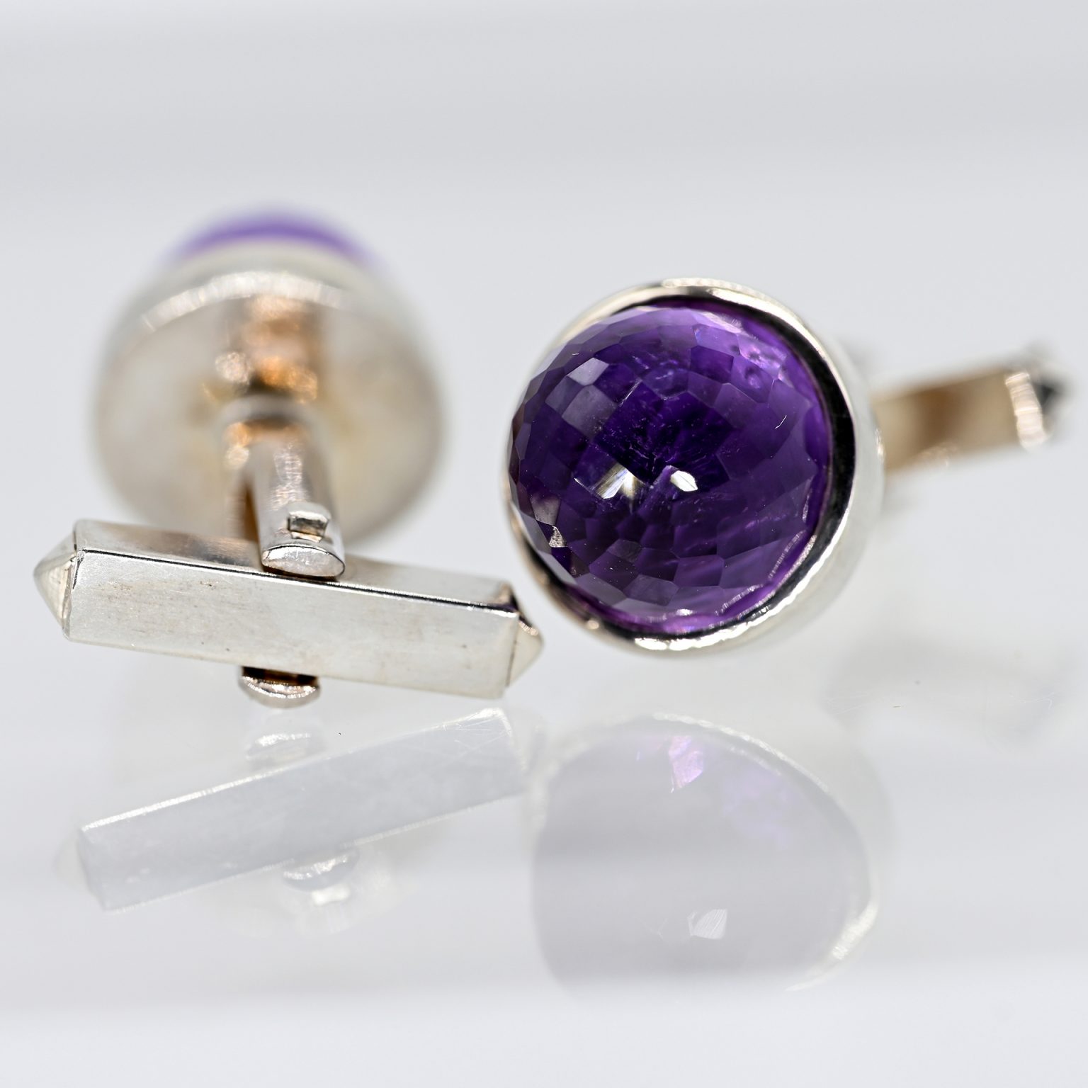 Fotos für Onlinekatalog zur 99. Auktion am 08.03.2026