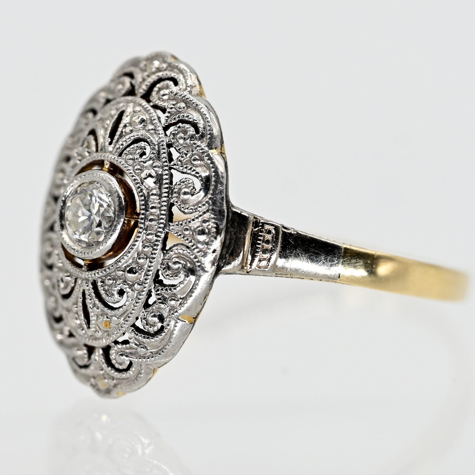 Fotos für Onlinekatalog zur 99. Auktion am  08.03.2026