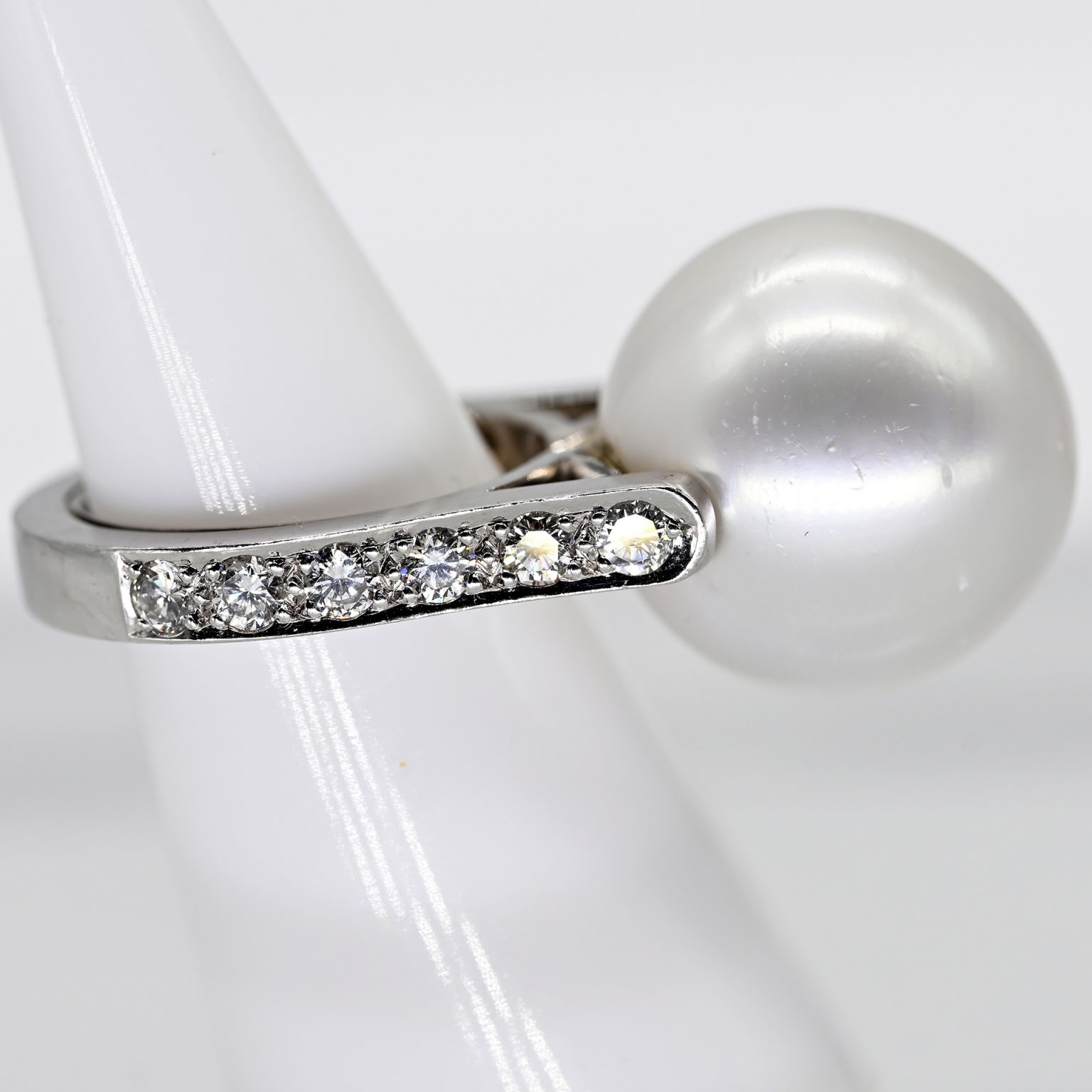 Fotos für Onlinekatalog zur 99. Auktion am  08.03.2026