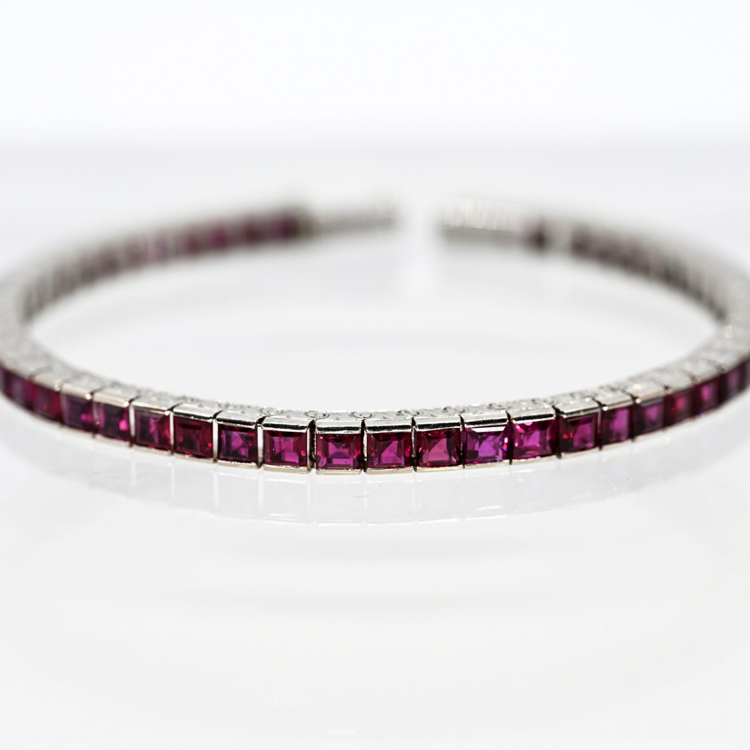 Fotos für Onlinekatalog zur 99. Auktion am 08.03.2026