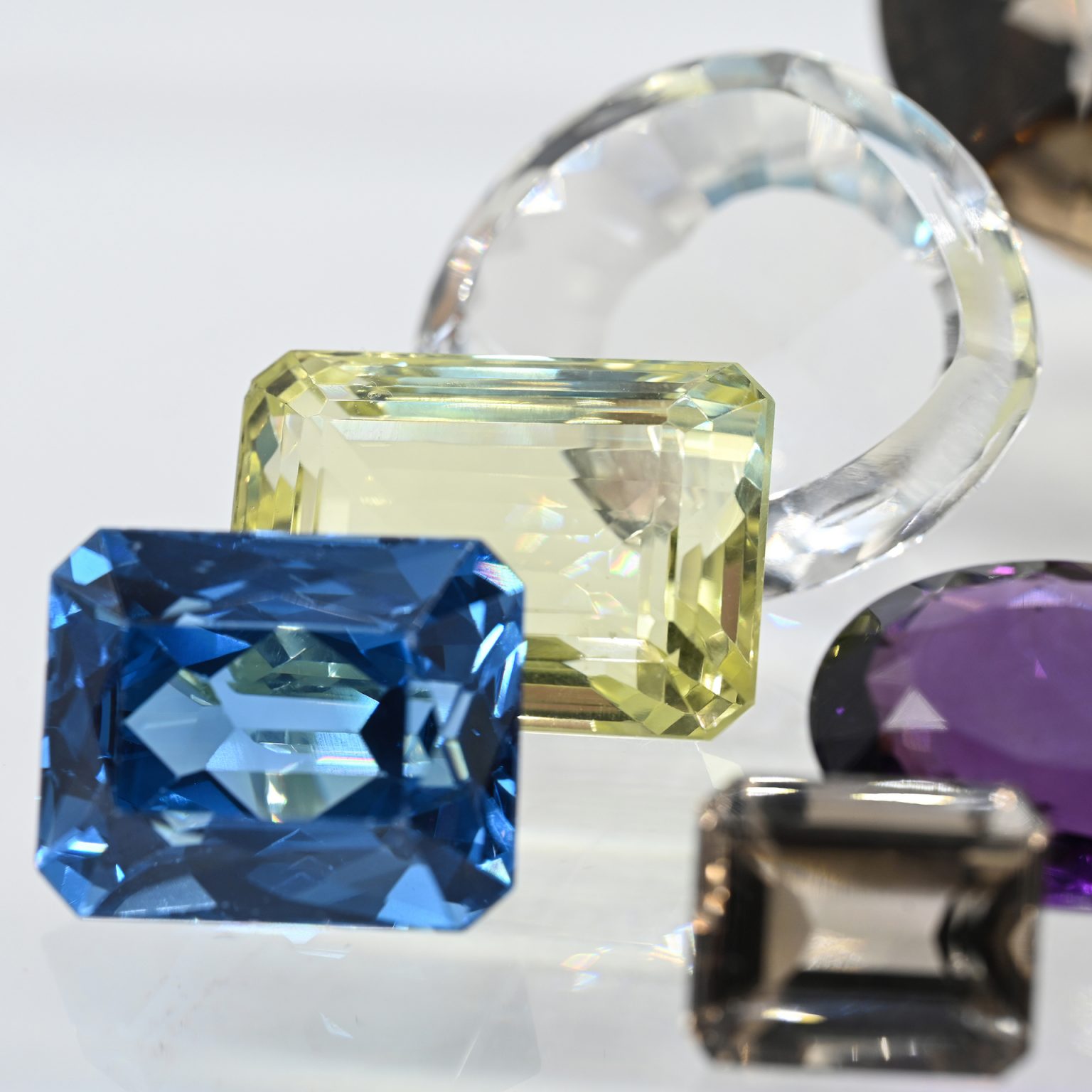 Fotos für Onlinekatalog zur 99. Auktion am 08.03.2026