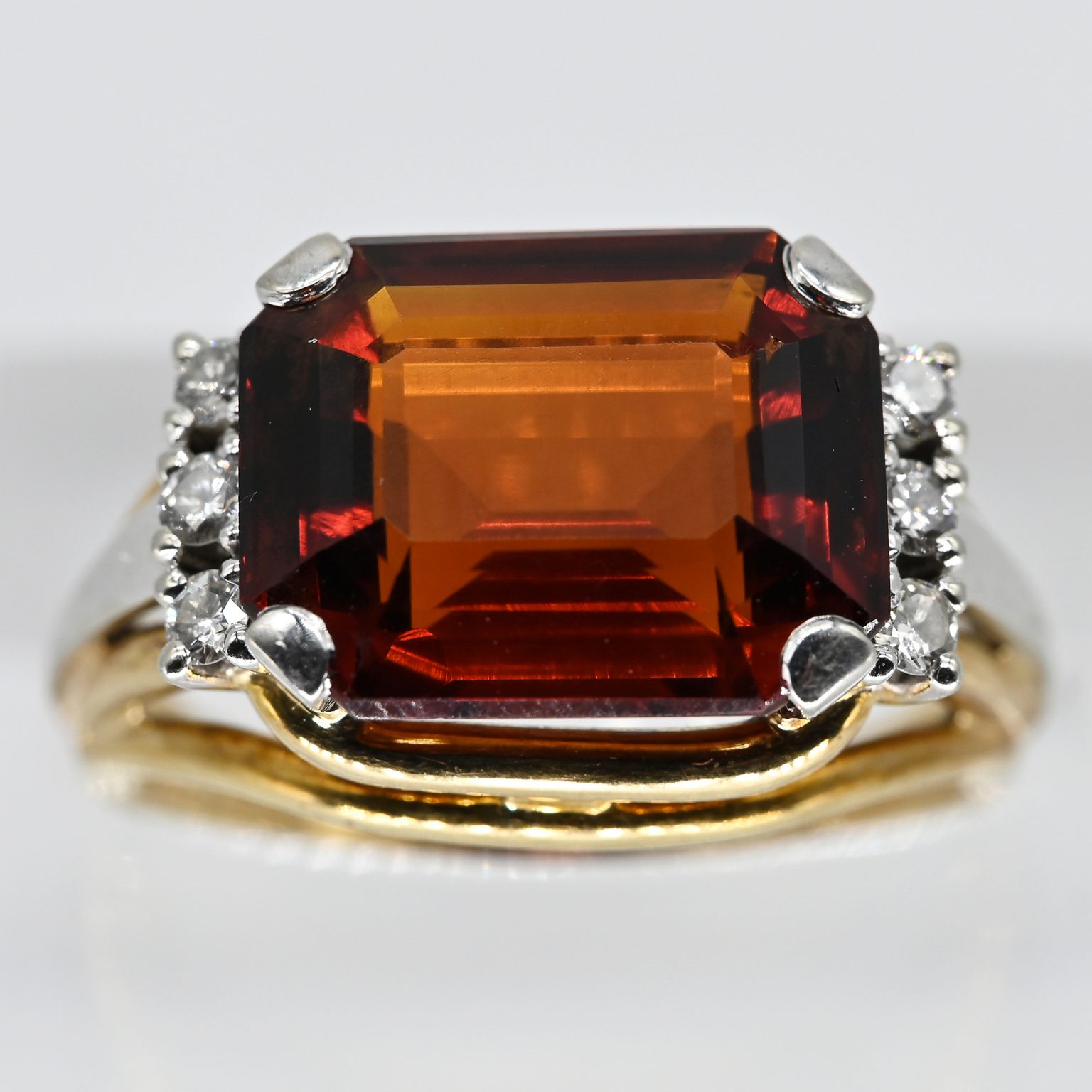 Fotos für Onlinekatalog zur 99. Auktion am  08.03.2026