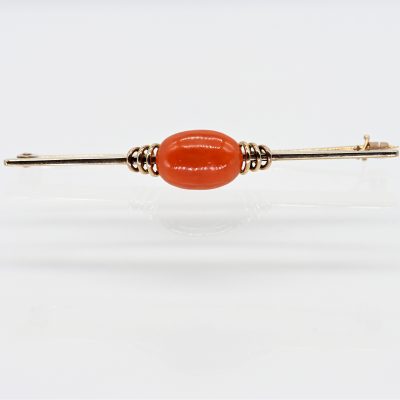 Los Nr. 070 Stabnadel mit Korallen-Cabochon, 1950er Jahre