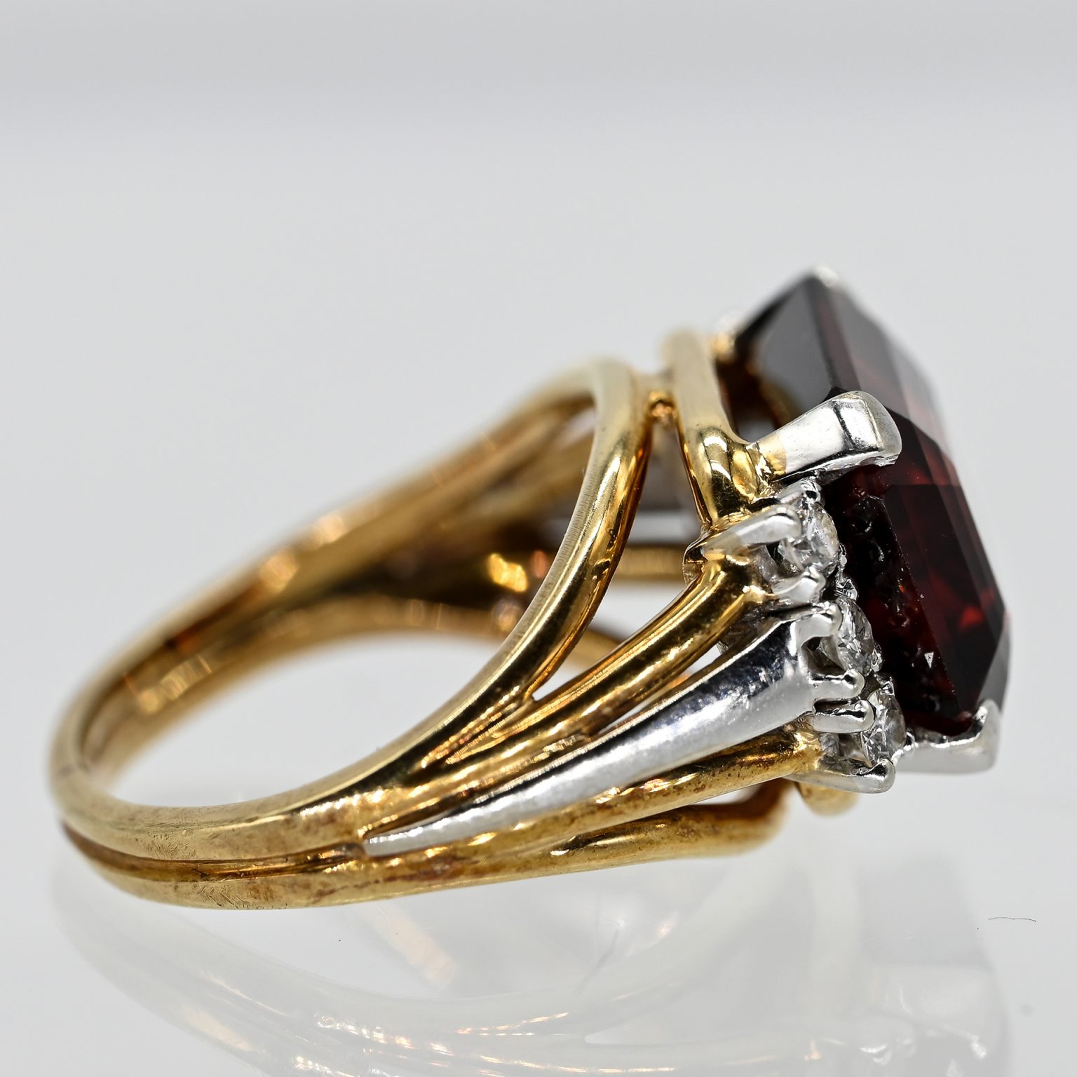 Fotos für Onlinekatalog zur 99. Auktion am  08.03.2026