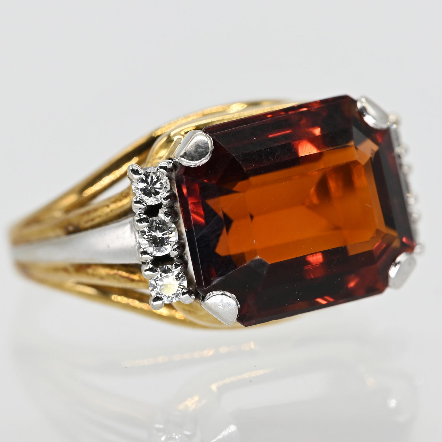 Fotos für Onlinekatalog zur 99. Auktion am  08.03.2026