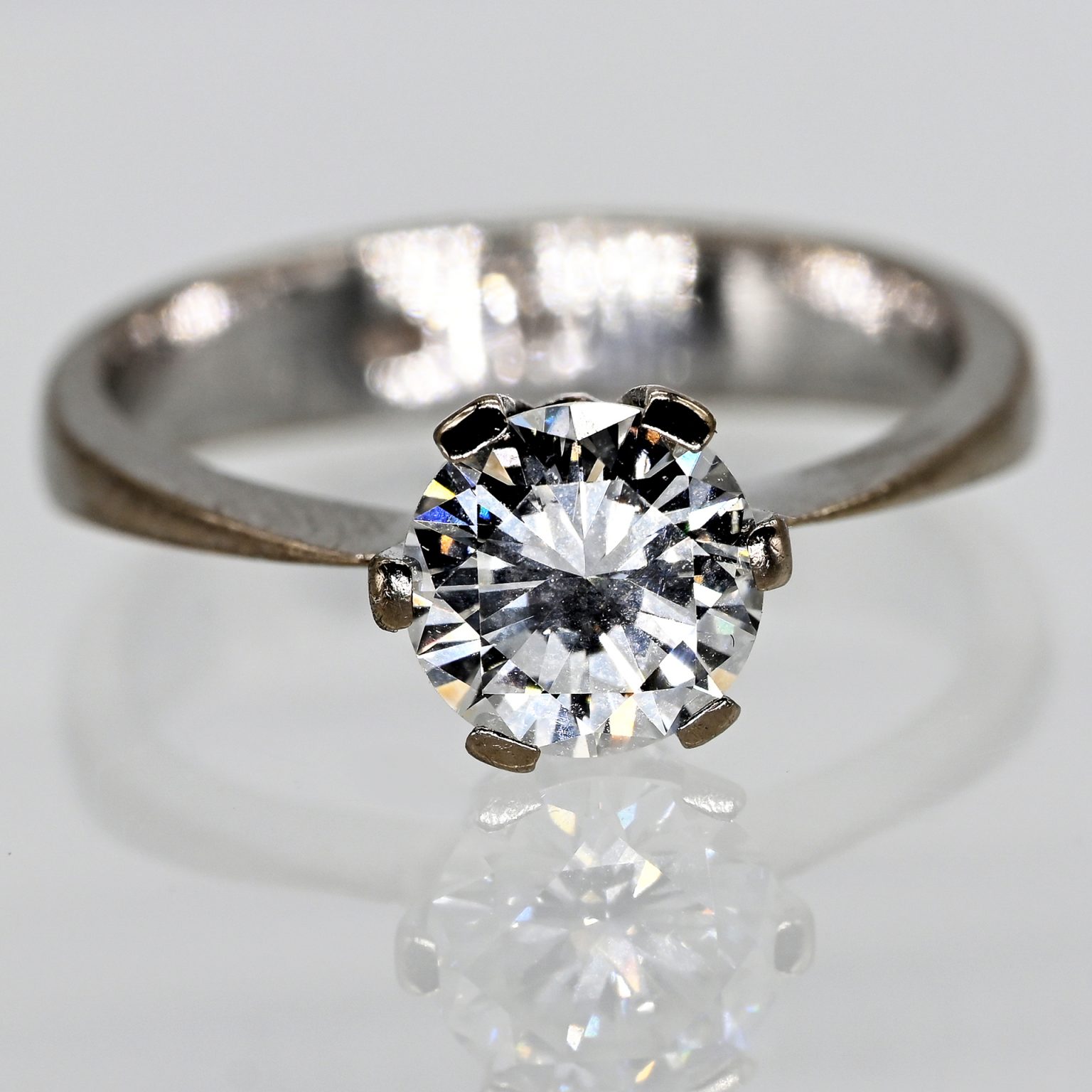 Fotos für Onlinekatalog zur 99. Auktion am  08.03.2026