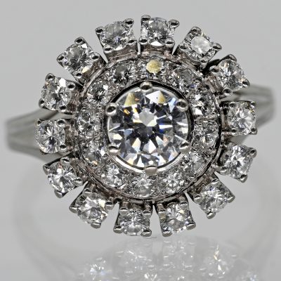 Los Nr. 081 Cocktailring mit 27 Brillanten, zus. ca. 2 ct, 1980er Jahre