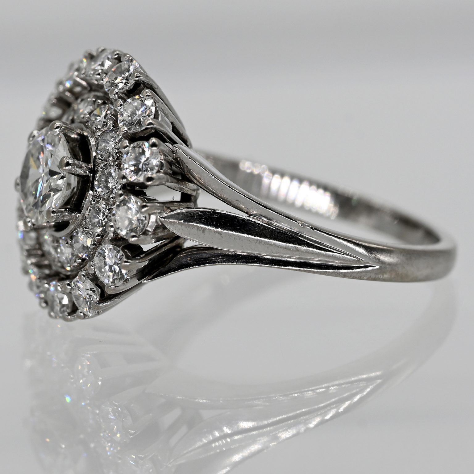 Fotos für Onlinekatalog zur 99. Auktion am  08.03.2026