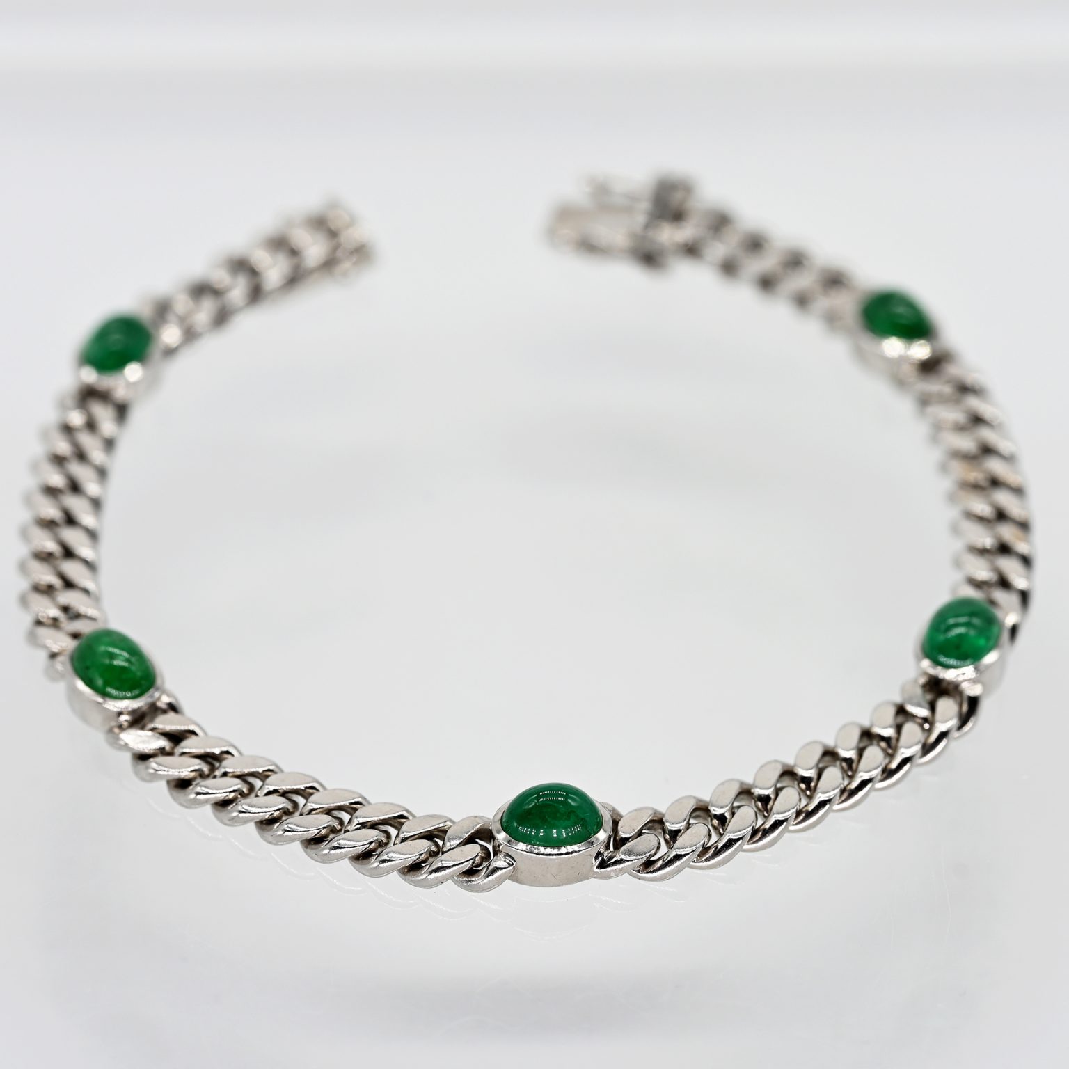 Fotos für Onlinekatalog zur 99. Auktion am 08.03.2026