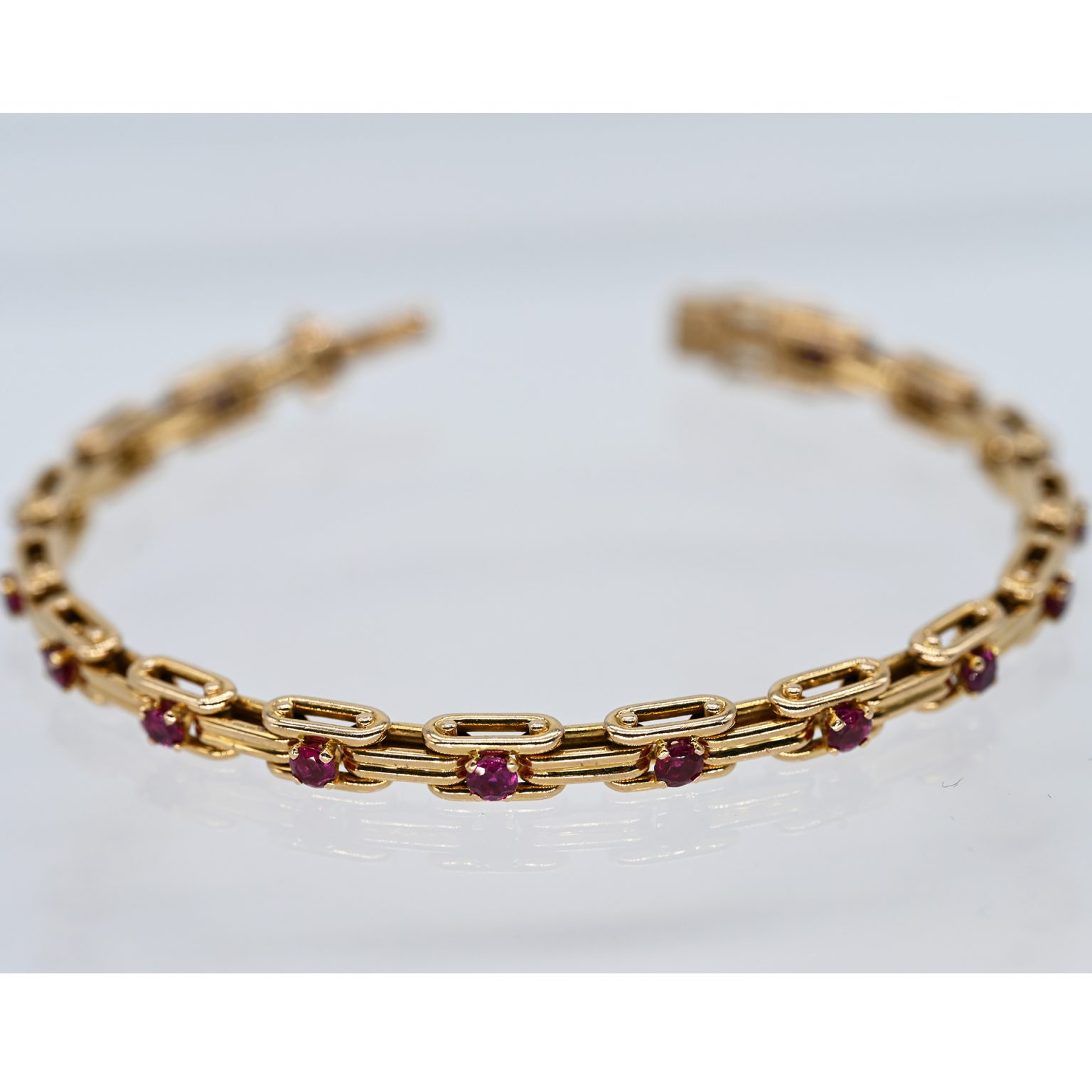 Fotos für Onlinekatalog zur 99. Auktion am 08.03.2026